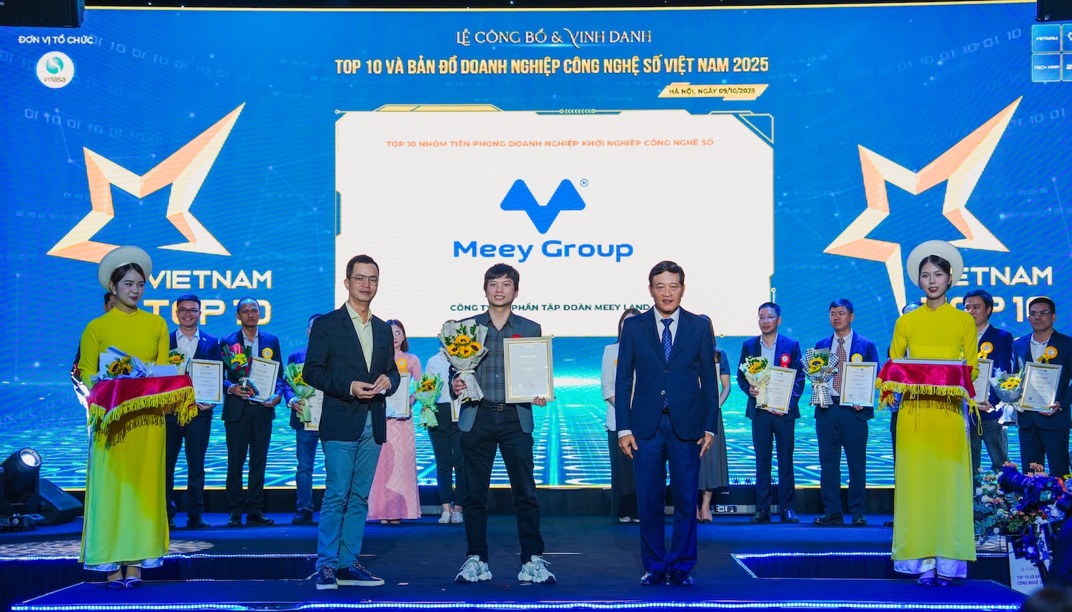 Ảnh 2: Meey Group được vinh danh trong Top 10 Doanh nghiệp Tiên phong Khởi nghiệp Công nghệ số Việt Nam 2025