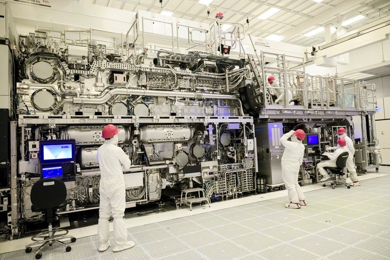 intel_high_na_euv.original.jpg