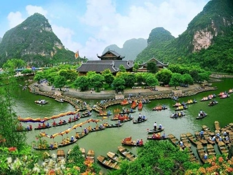 files-library-images-site-1-20230227-web-bo-tui-10-dia-diem-du-lich-ninh-binh-khong-the-bo-qua-132-101404.jpg