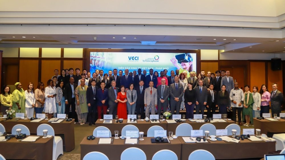 Diễn đàn Kinh tế Việt Nam - Pháp ngữ 2025: Mở rộng “vòng tròn hợp tác” giữa doanh nghiệp Việt Nam và cộng đồng Pháp ngữ Diễn đàn Kinh tế Việt Nam - Pháp ngữ 2025: Mở rộng “vòng tròn hợp tác” giữa doanh nghiệp Việt Nam và cộng đồng Pháp ngữ