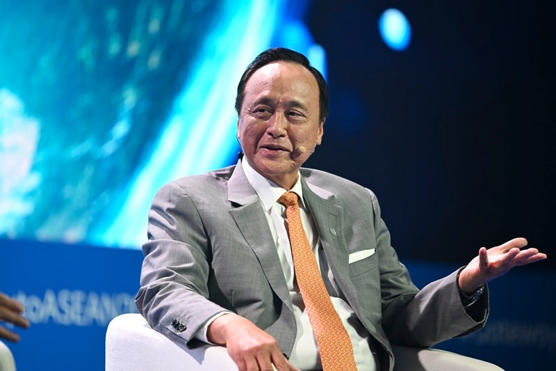 Mr Frederick Chin