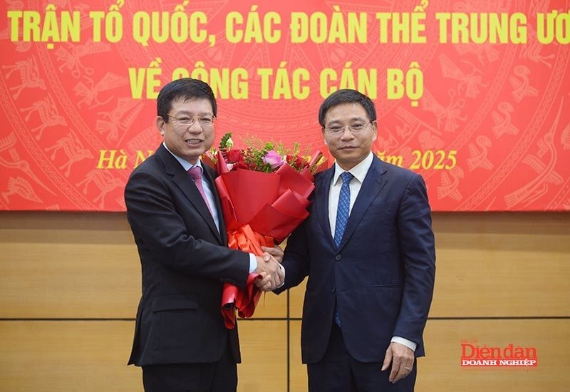 Thứ trưởng Bộ Tài chính Hồ Sỹ Hùng được điều động làm Bí thư Đảng uỷ VCCI