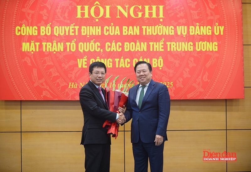 Thứ trưởng Bộ Tài chính Hồ Sỹ Hùng được điều động làm Bí thư Đảng uỷ VCCI