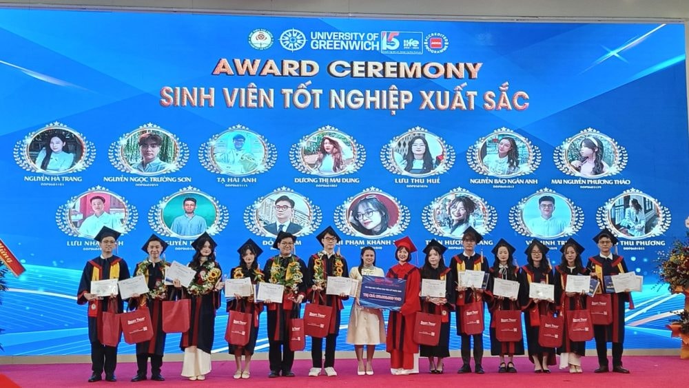 Lễ trao bằng Tốt nghiệp năm 2025 chương trình Thạc sĩ MSc và Cử nhân DDP