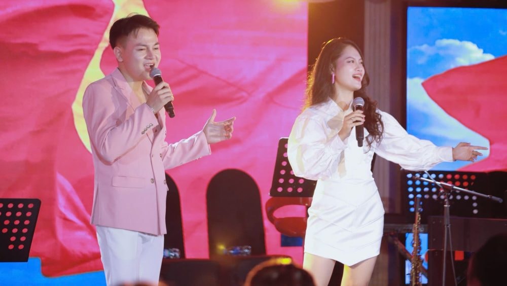 “Thắp lửa trái tim” – Khi âm nhạc trở thành nhịp cầu yêu thương