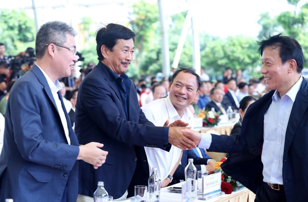 Tổng Bí thư Tô Lâm dự lễ khởi công xây dựng sân vận động tiên tiến hàng đầu thế giới