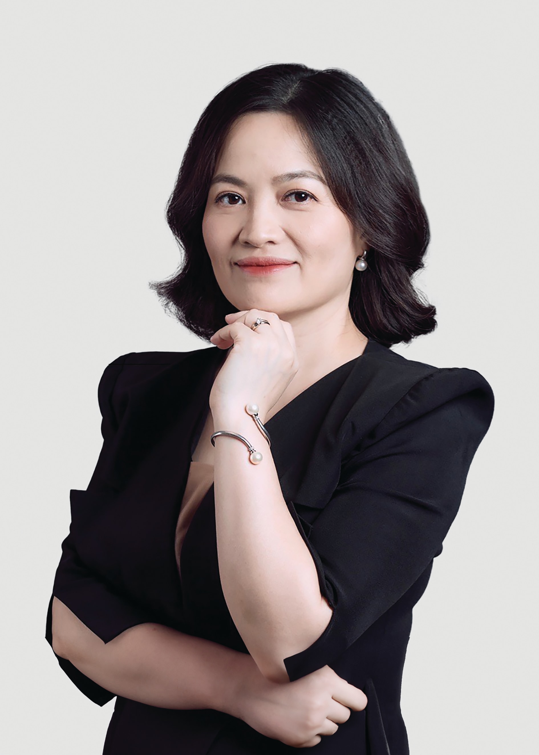 Ms. Van Dang
