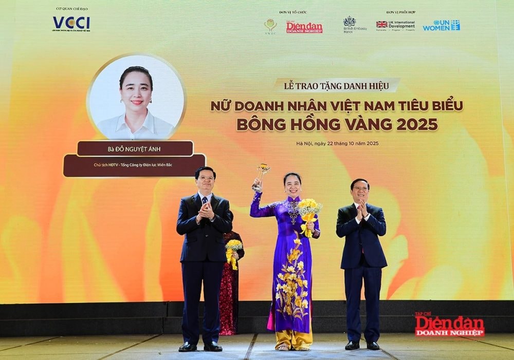 Vinh danh Top 10 Bông Hồng Vàng 2025