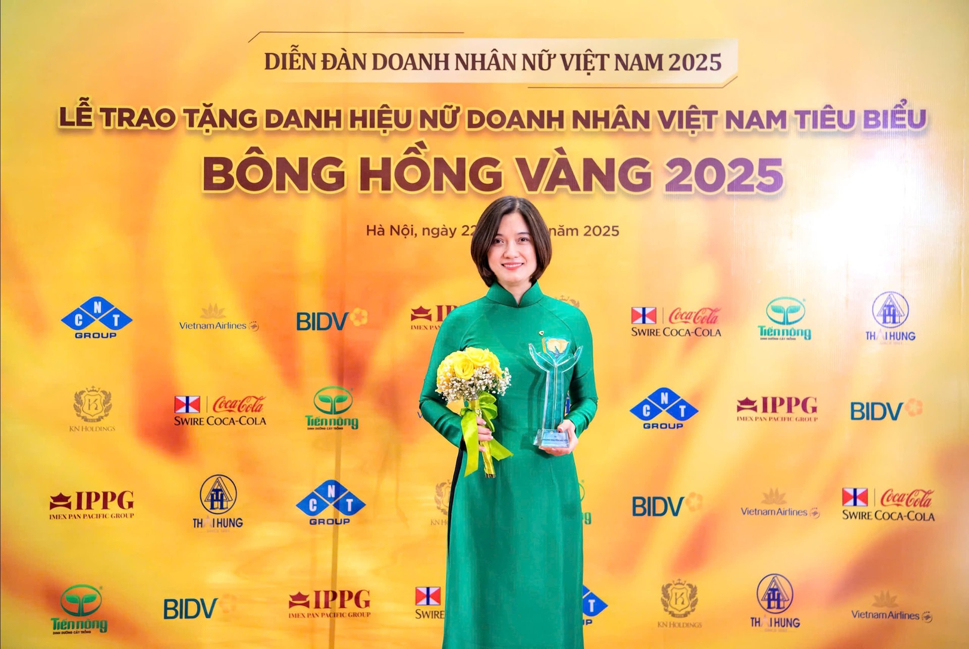 20251022_HH_DoanhNhanNuTieuBieu (1)
