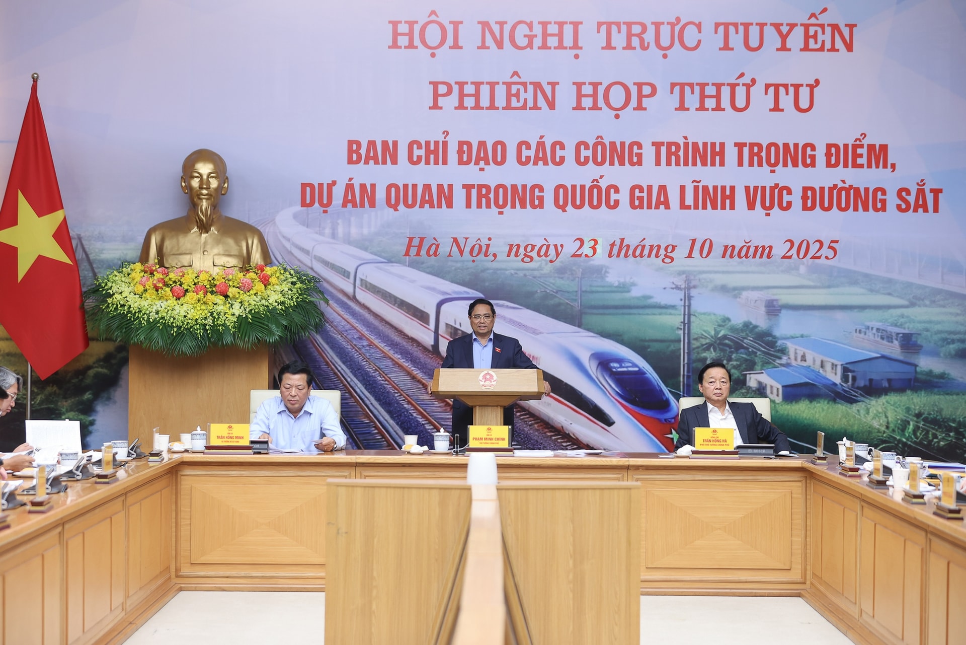 Thủ tướng: Chủ động, tích cực thúc đẩy các dự án đường sắt và chuyển giao, phát triển công nghệ- Ảnh 2.