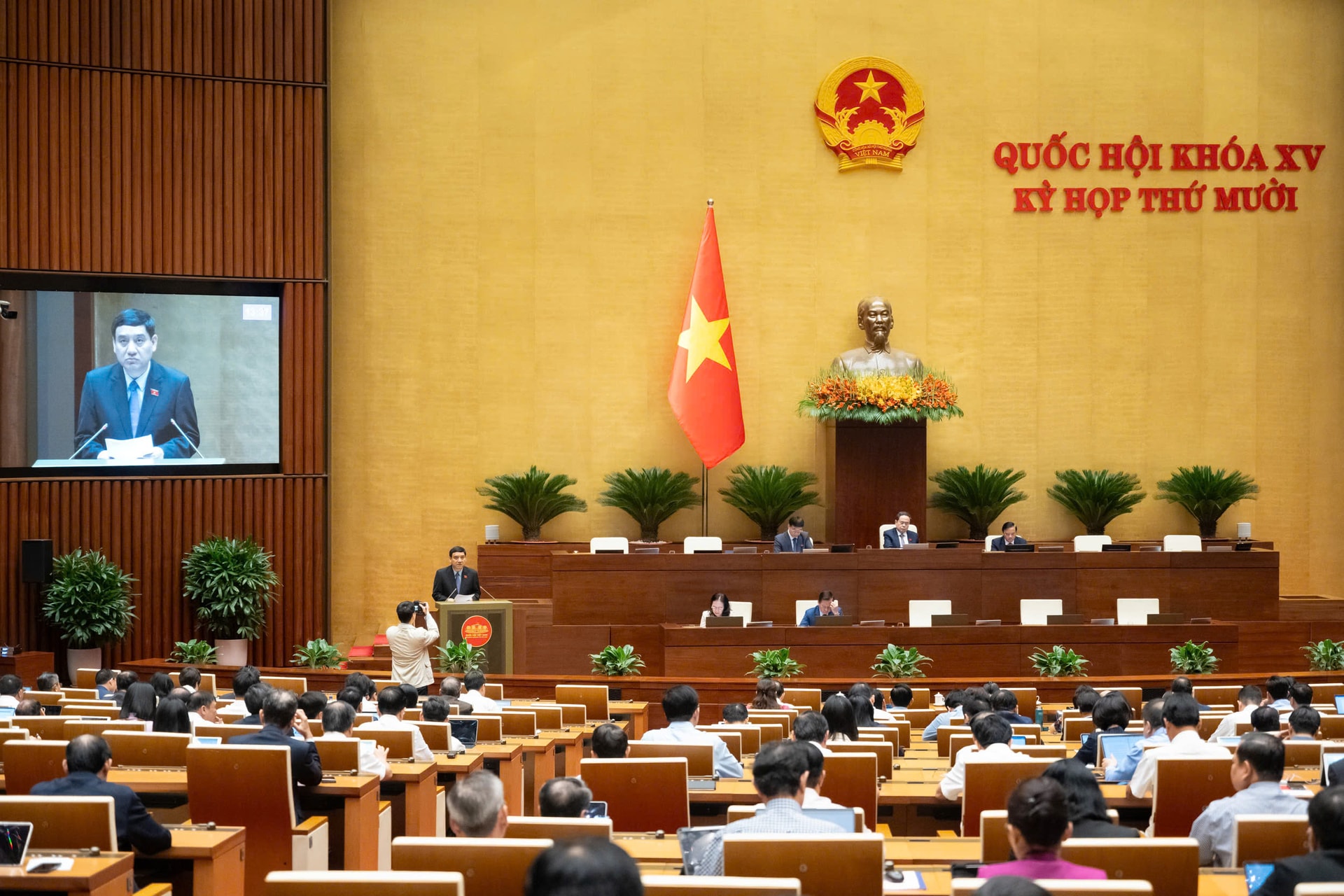 thong-cao-24.10.1.jpg