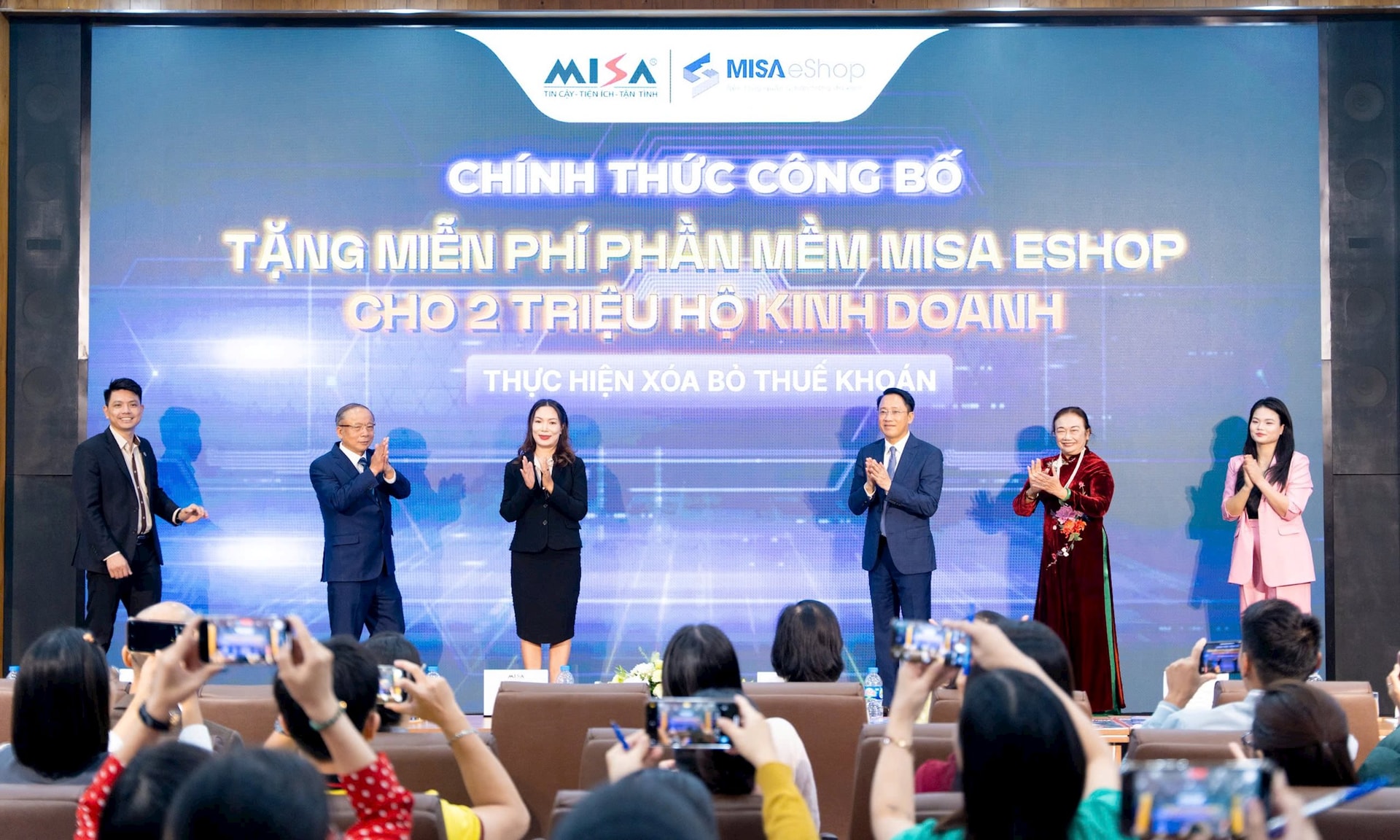 z7146313318603_e92000a18cf6c5877dd10991cd0ed7d2.jpg