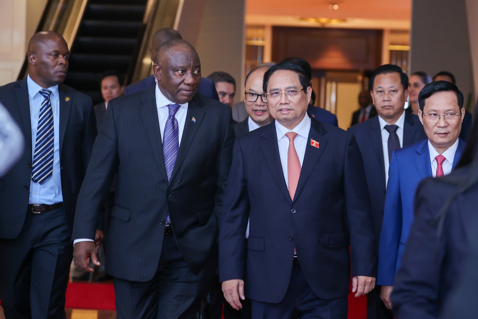 Thủ tướng Phạm Minh Chính và Tổng thống Nam Phi kêu gọi doanh nghiệp 2 nước đẩy mạnh kết nối, đầu tư- Ảnh 1. Thủ tướng Phạm Minh Chính và Tổng thống Nam Phi kêu gọi doanh nghiệp 2 nước đẩy mạnh kết nối, đầu tư- Ảnh 1.