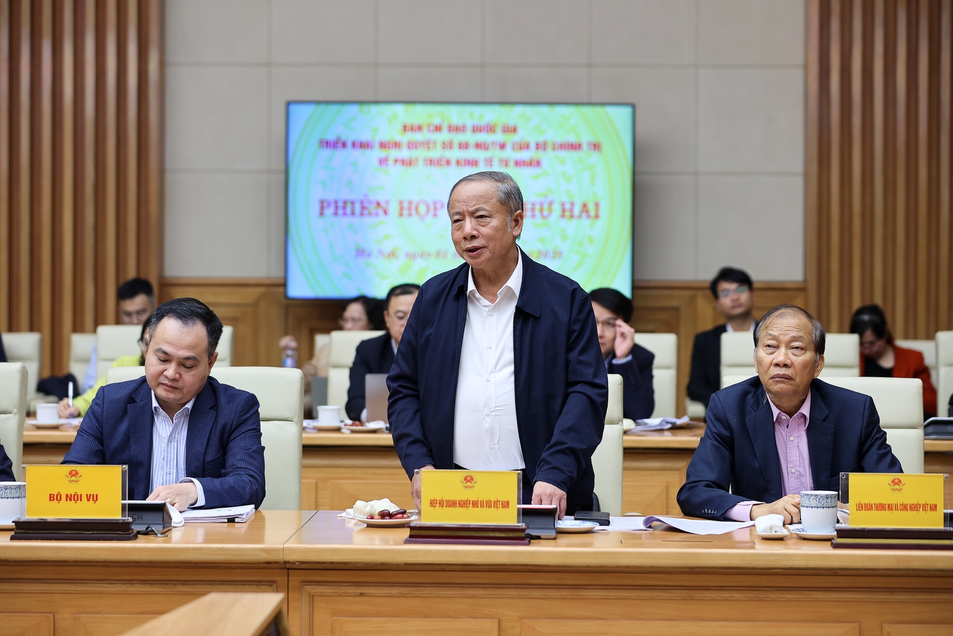 Thủ tướng: Phải tạo điều kiện khi doanh nghiệp tư nhân tham gia các dự án lớn, nhận nhiệm vụ khó khăn- Ảnh 6.