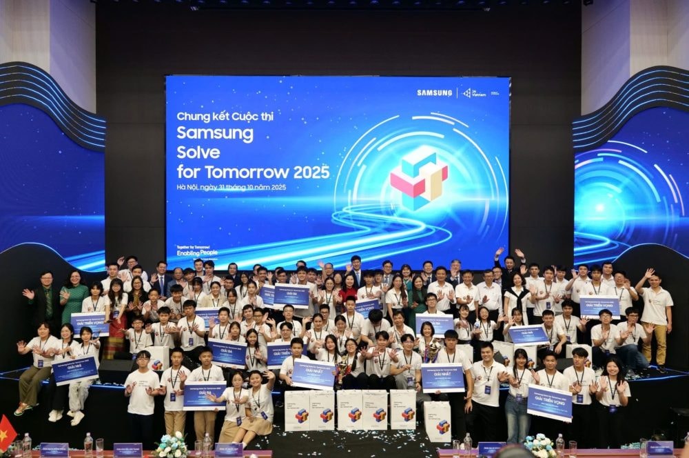 Samsung Việt Nam trao giải cuộc thi Samsung Solve for Tomorrow 2025