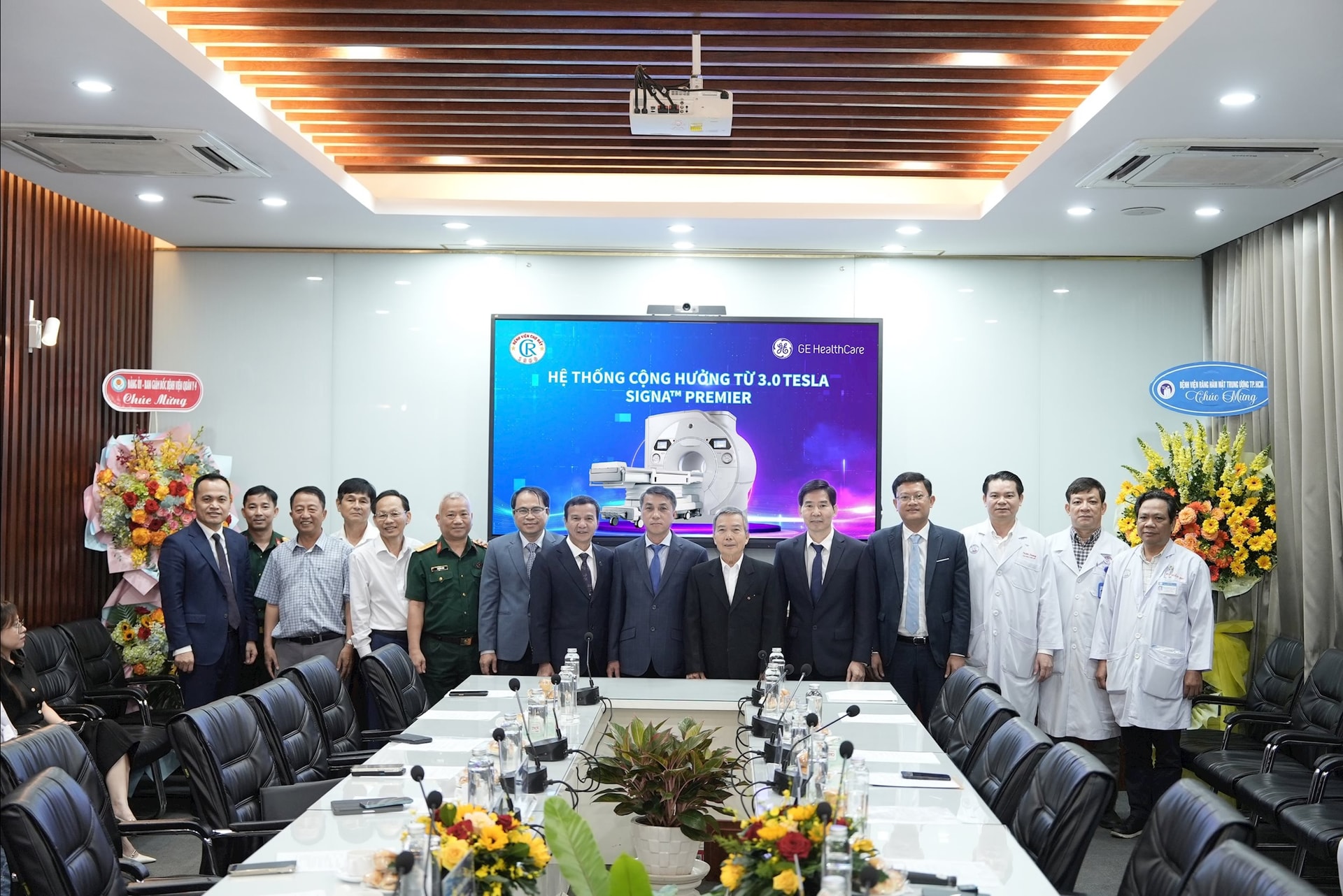 Le ra mat he thong cong huong tu 3.0 Tesla SIGNA Premier 1