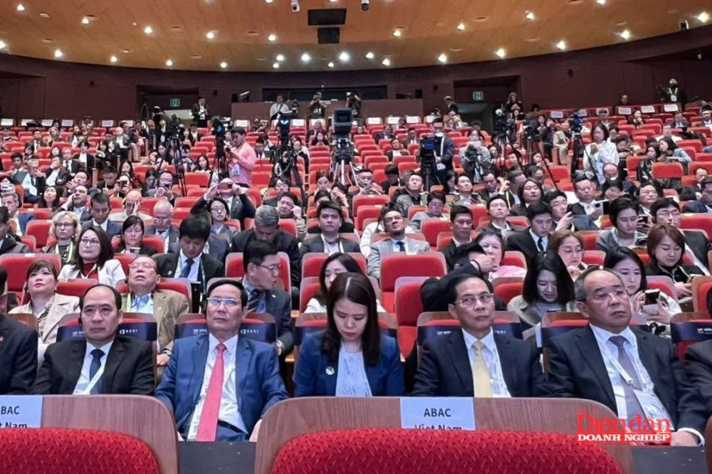 Việt Nam kêu gọi triển khai AI có trách nhiệm tại APEC CEO Summit 2025 Việt Nam kêu gọi triển khai AI có trách nhiệm tại APEC CEO Summit 2025