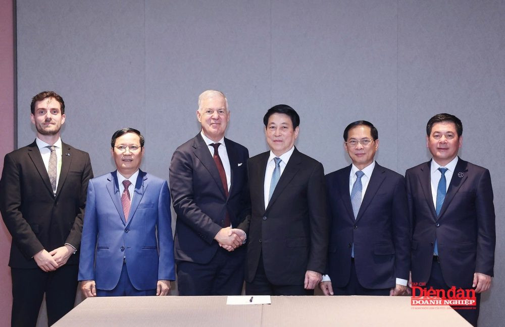 Việt Nam kêu gọi triển khai AI có trách nhiệm tại APEC CEO Summit 2025 Việt Nam kêu gọi triển khai AI có trách nhiệm tại APEC CEO Summit 2025