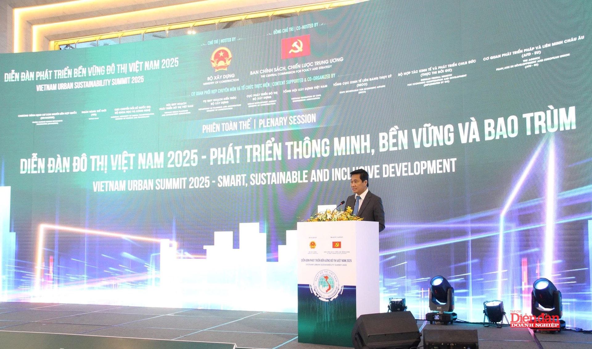 Thứ trưởng Nguyễn Tường Văn (1)