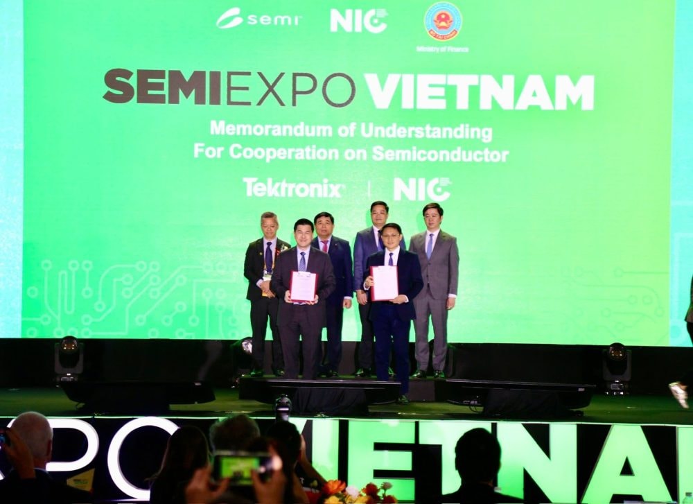 SEMIExpo Vietnam 2025: Cơ hội để doanh nghiệp Việt Nam tham gia sâu vào chuỗi cung ứng bán dẫn SEMIExpo Vietnam 2025: Cơ hội để doanh nghiệp Việt Nam tham gia sâu vào chuỗi cung ứng bán dẫn