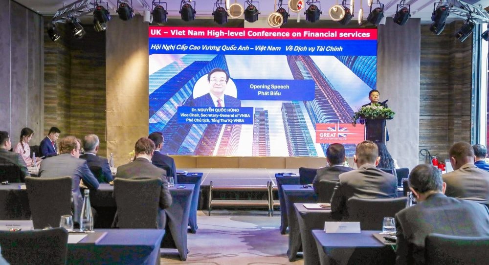 Hội nghị Cấp cao Việt Nam – Vương quốc Anh về Dịch vụ Tài chính: Thúc đẩy Hệ sinh thái Tài chính Minh bạch và Hội nhập Hội nghị Cấp cao Việt Nam – Vương quốc Anh về Dịch vụ Tài chính: Thúc đẩy Hệ sinh thái Tài chính Minh bạch và Hội nhập