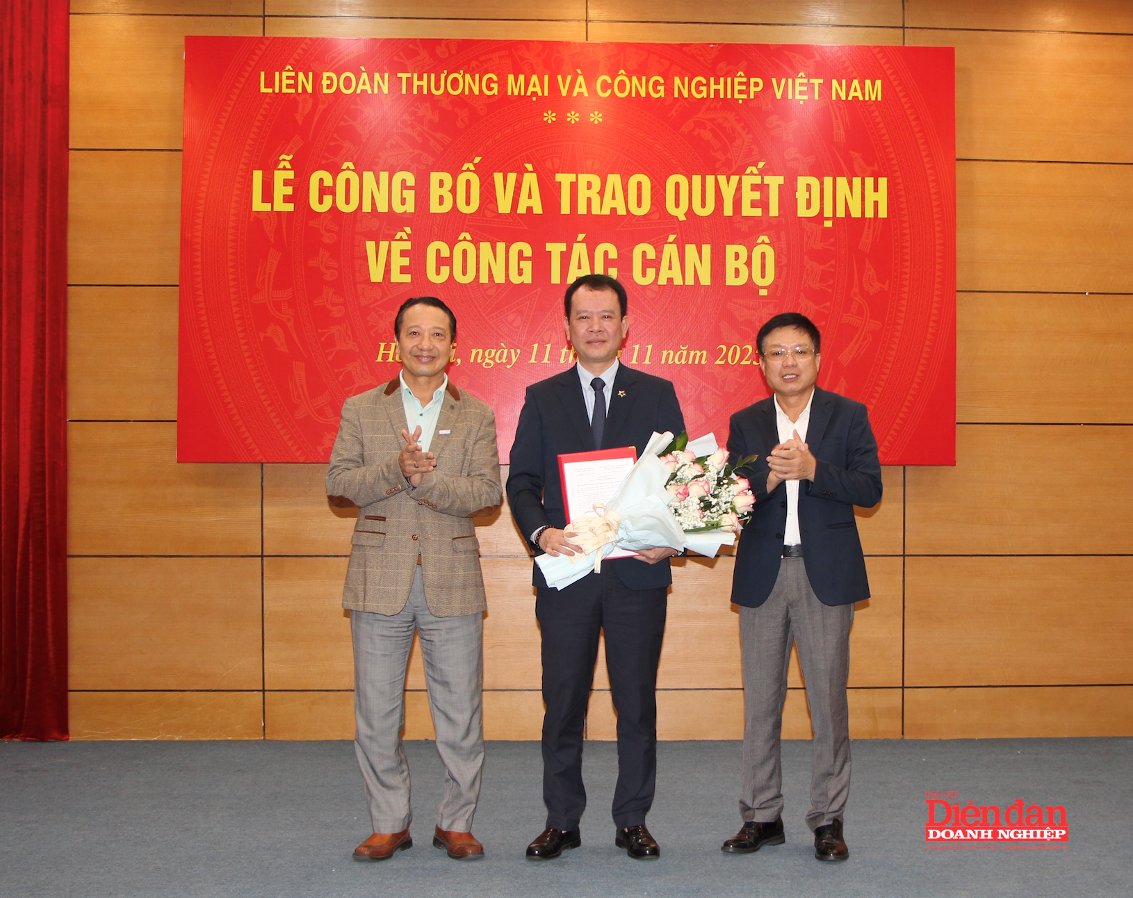 Ảnh chụp Màn hình 2025-11-11 lúc 12.47.56