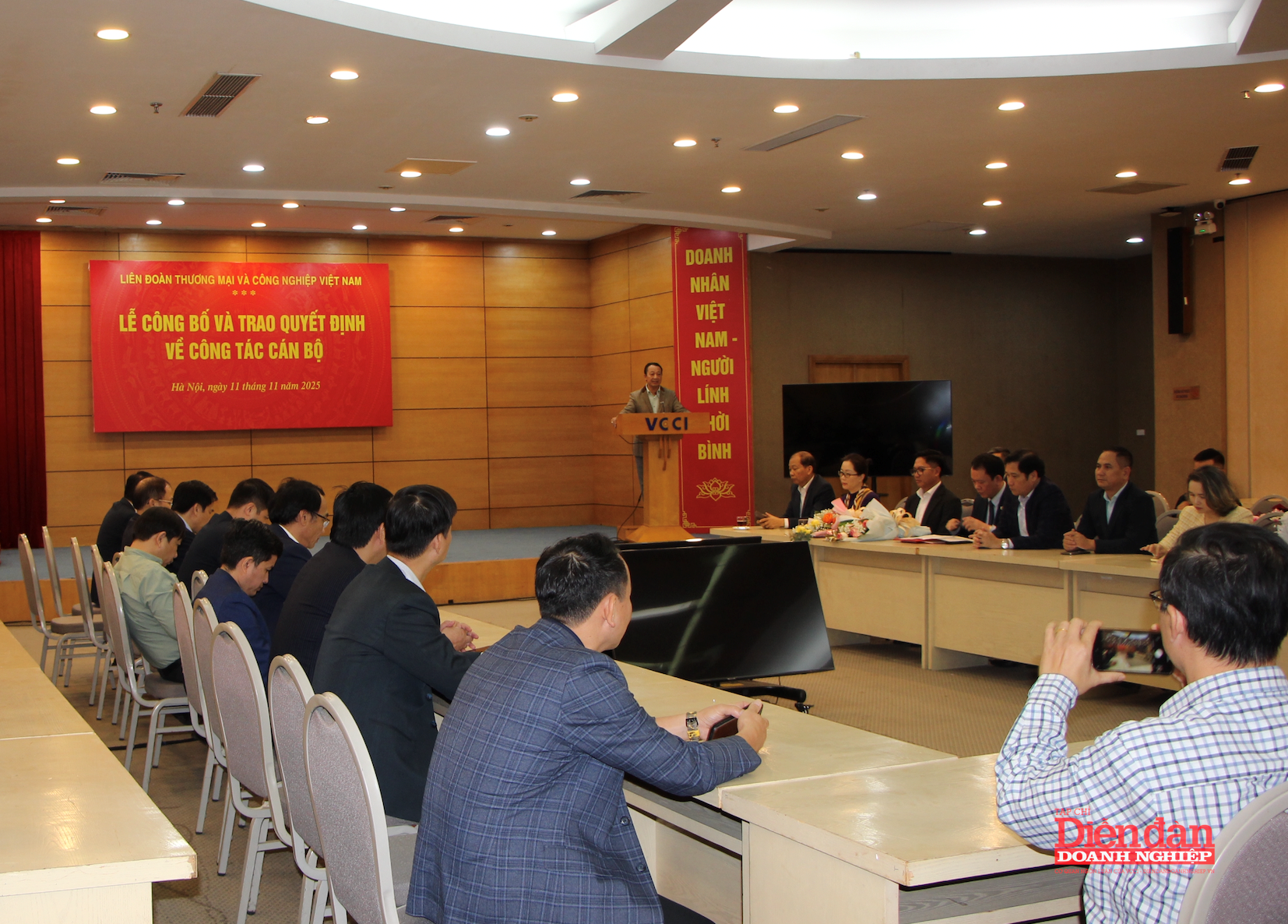 Ảnh chụp Màn hình 2025-11-11 lúc 12.49.50