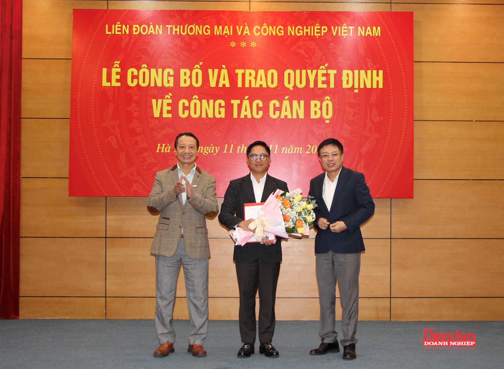 Ảnh chụp Màn hình 2025-11-11 lúc 12.52.43