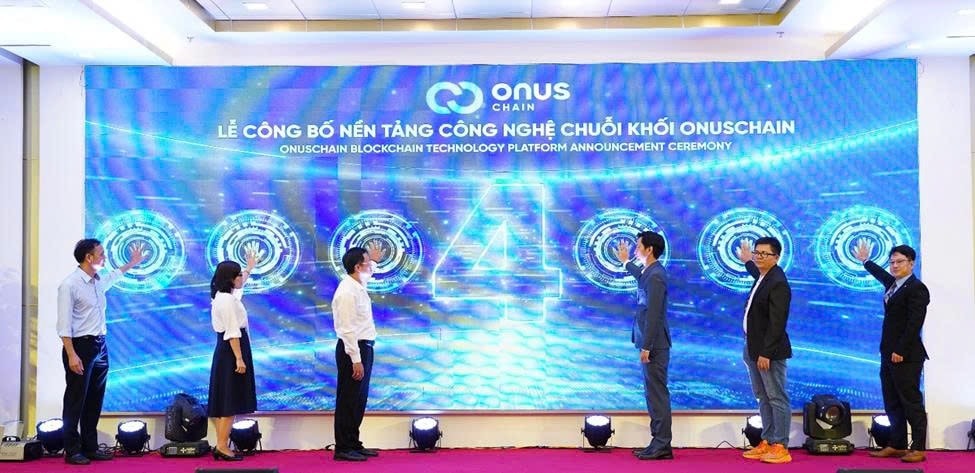 Lễ công bố OnusChain.