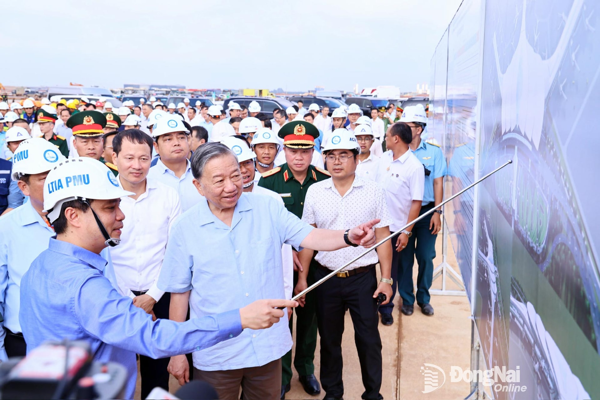Tổng Bí thư Tô Lâm kiểm tra Dự án Sân bay Long Thành- Ảnh 1. Tổng Bí thư Tô Lâm kiểm tra Dự án Sân bay Long Thành- Ảnh 1.