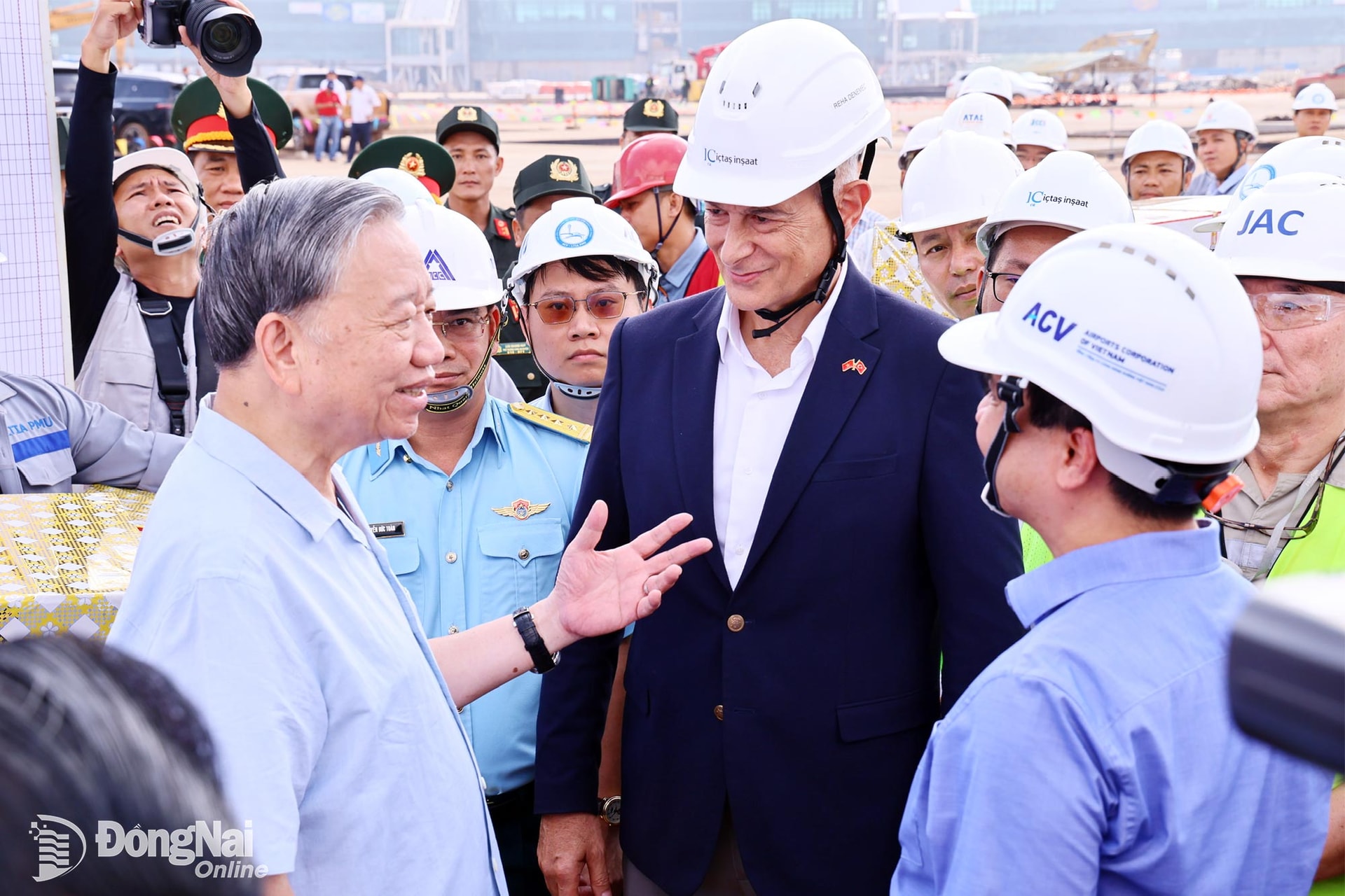 Tổng Bí thư Tô Lâm kiểm tra Dự án Sân bay Long Thành- Ảnh 2. Tổng Bí thư Tô Lâm kiểm tra Dự án Sân bay Long Thành- Ảnh 2.