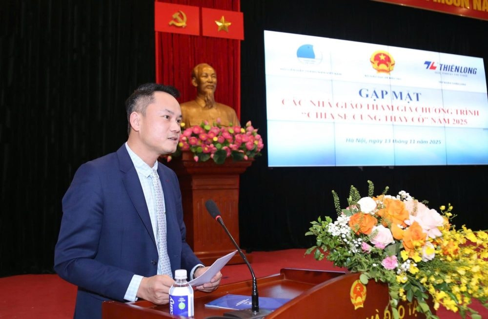 Lãnh đạo Bộ Giáo dục và Đào tạo gặp mặt 80 gương giáo viên chương trình “Chia sẻ cùng thầy cô” năm 2025