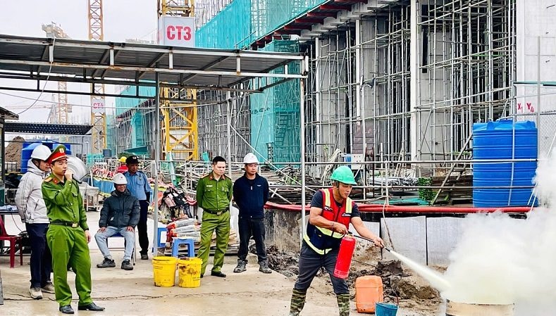 Tăng cường tuyên truyền pháp luật cho công nhân Dự án Khu đô thị sinh thái Bắc Châu Giang