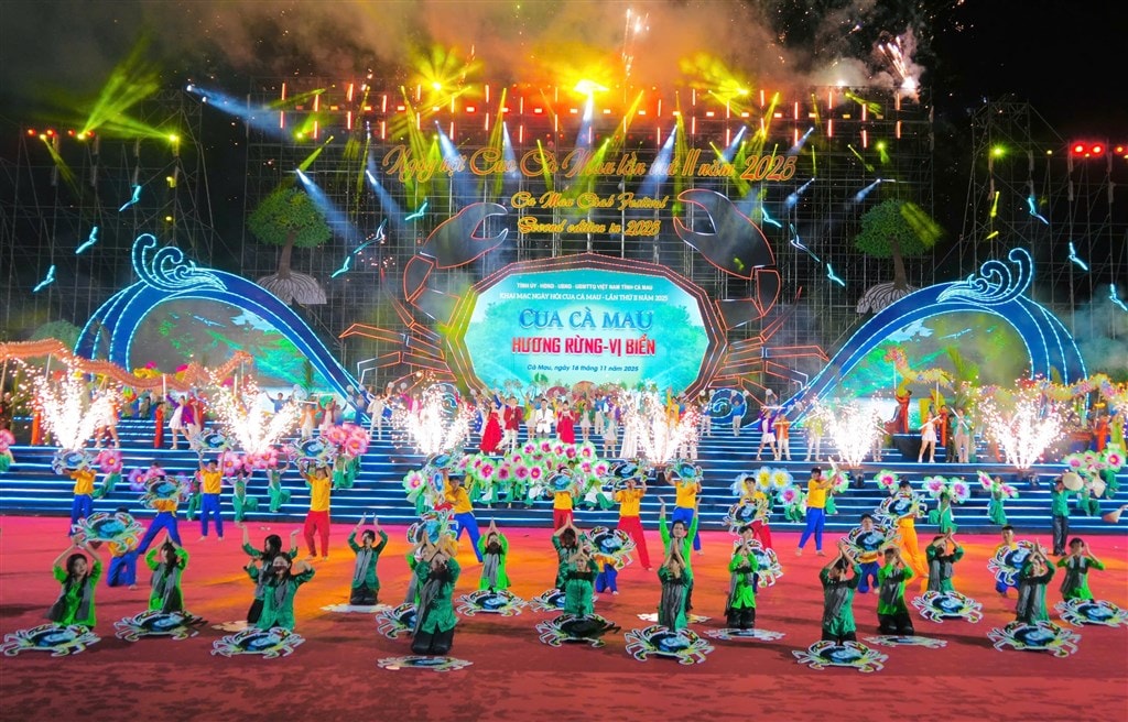 Chương trình nghệ thuật khai mạc Ngày hội.