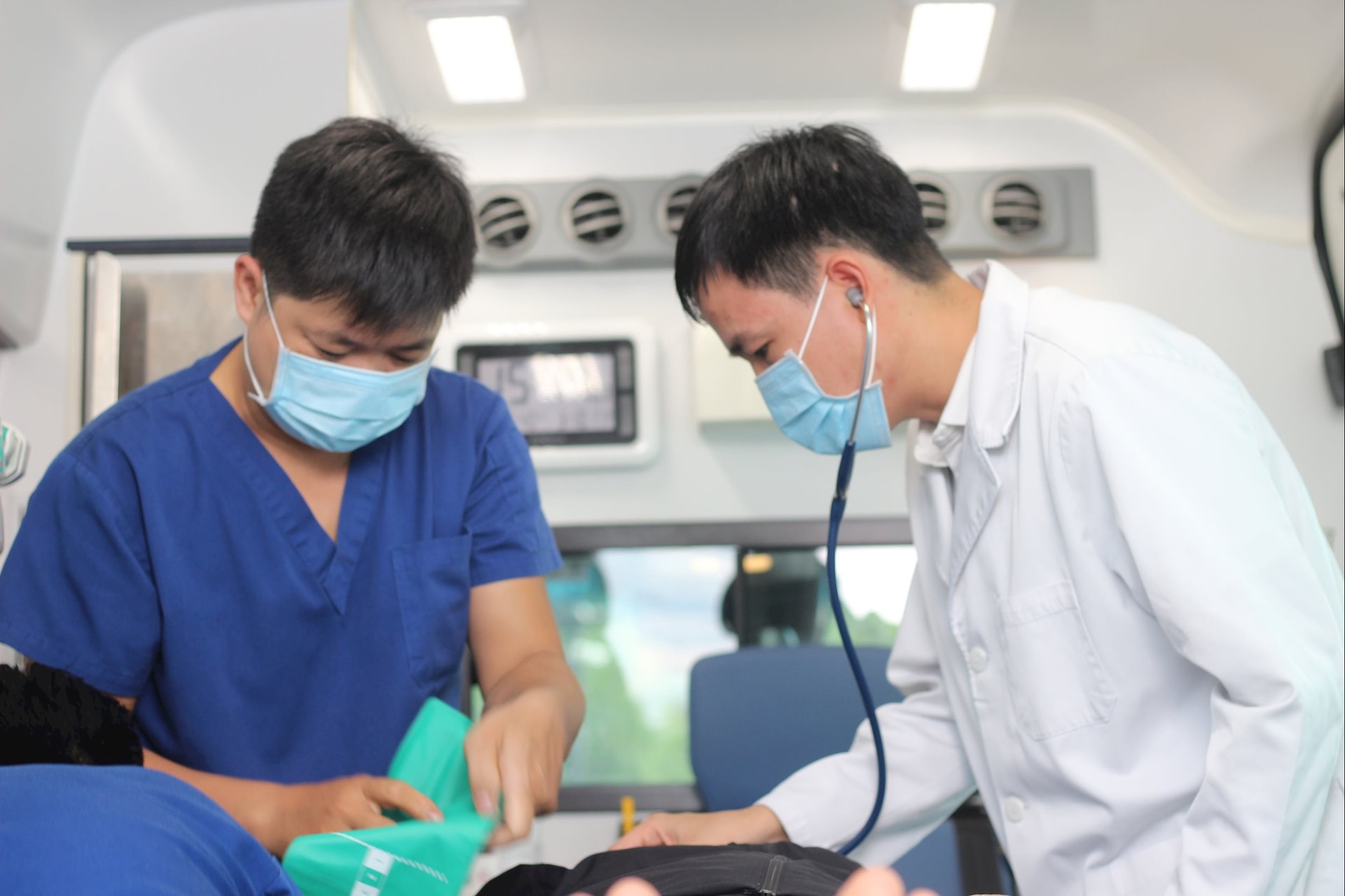 PR3_Ê-kíp cấp cứu ngoại viện (1)