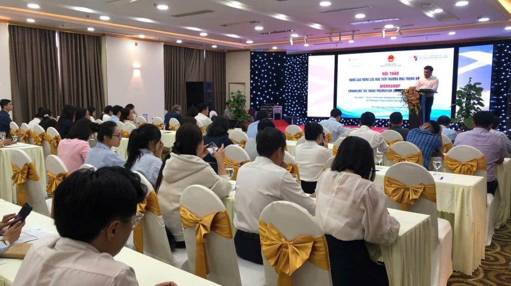 Tăng cường năng lực hỗ trợ doanh nghiệp nhỏ và vừa trong hoạt động xúc tiến thương mại Tăng cường năng lực hỗ trợ doanh nghiệp nhỏ và vừa trong hoạt động xúc tiến thương mại