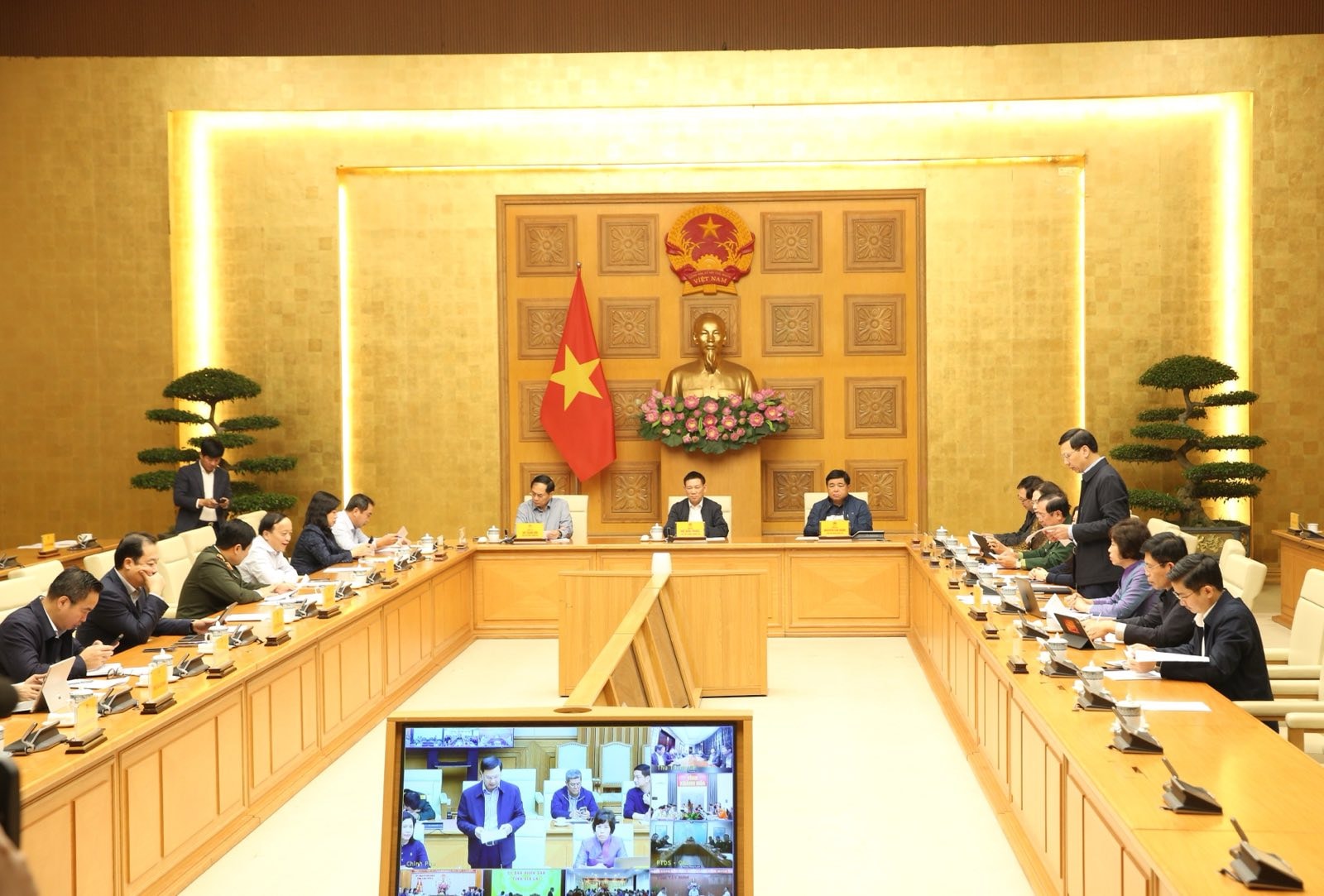 CẬP NHẬT: Từ Nam Phi, Thủ tướng chủ trì cuộc họp trực tuyến về ứng phó, khắc phục hậu quả mưa lũ- Ảnh 7.