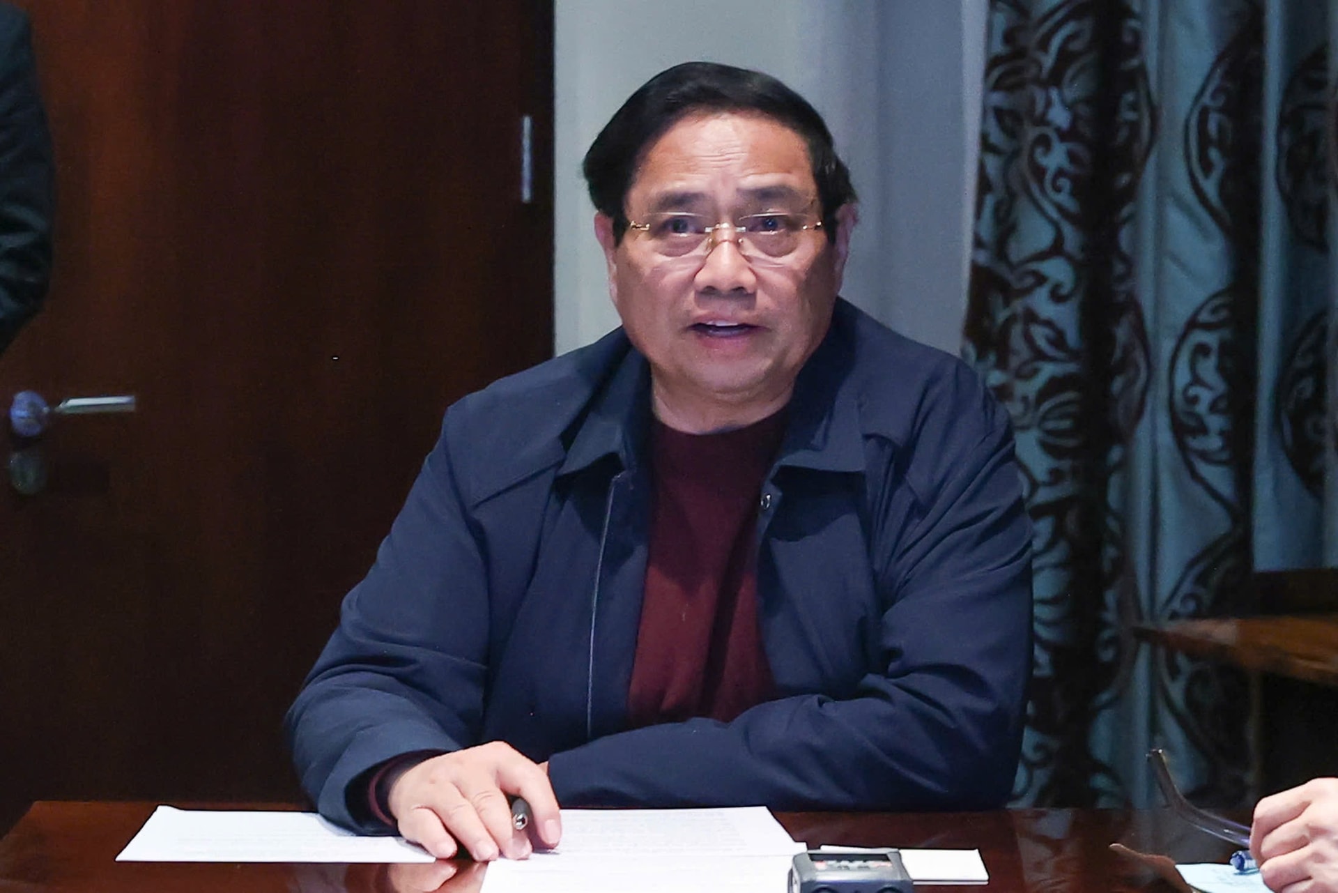 CẬP NHẬT: Từ Nam Phi, Thủ tướng chủ trì cuộc họp trực tuyến về ứng phó, khắc phục hậu quả mưa lũ- Ảnh 1.