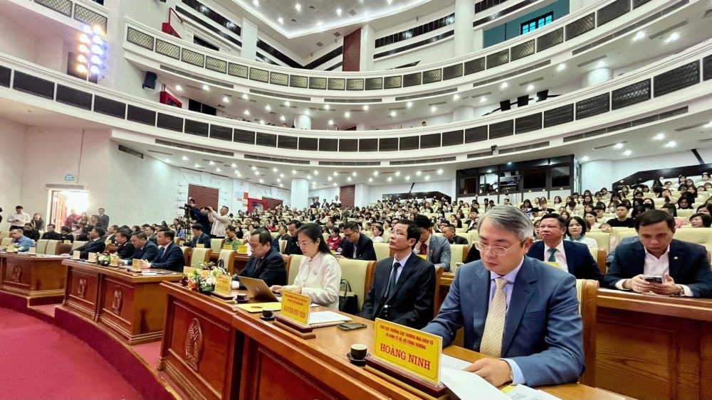 Thái Nguyên thí điểm hỗ trợ chuyển đổi số cho gần 20.000 hộ kinh doanh Thái Nguyên thí điểm hỗ trợ chuyển đổi số cho gần 20.000 hộ kinh doanh