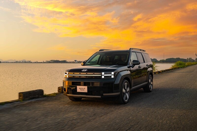 Hyundai Santa Fe Hybrid - 1 (1)