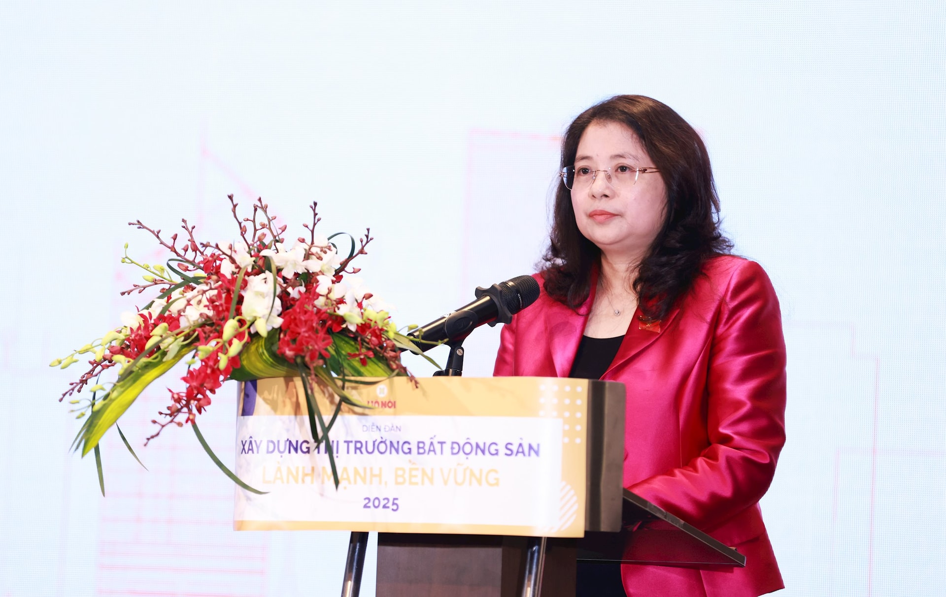 Bà Trần Hồng Nguyên (3)