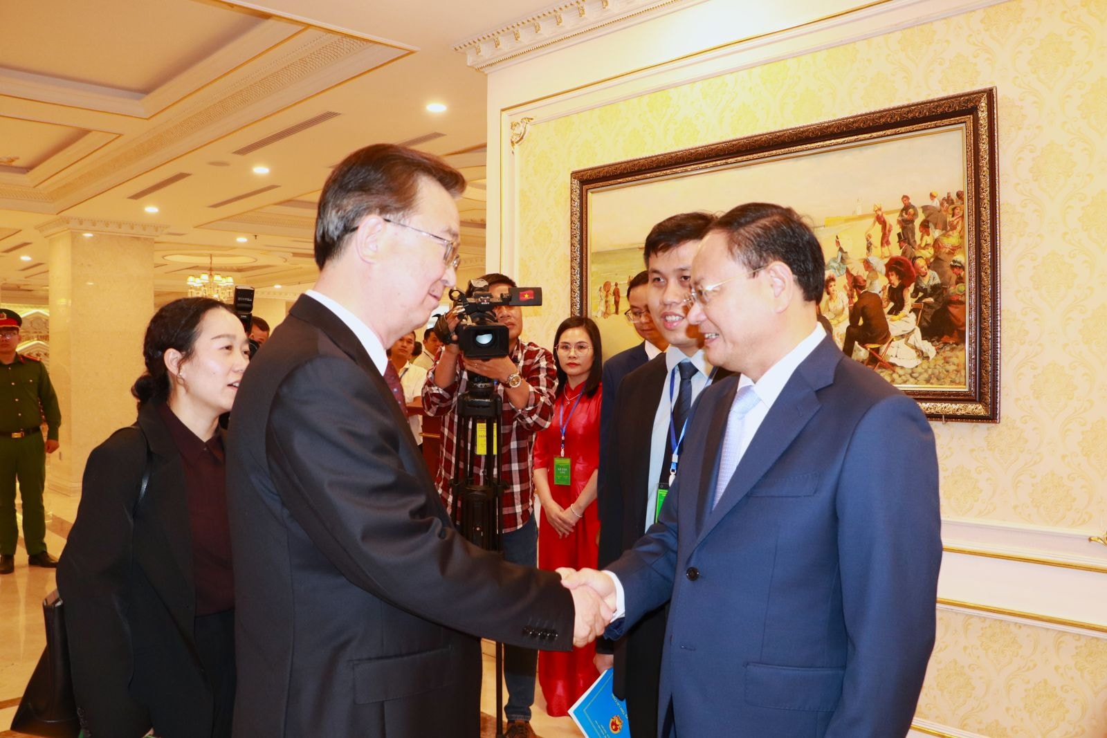 Bí thư Tỉnh ủy Lai Châu (Việt Nam) Hội kiến với Bí thư Tỉnh uỷ Vân Nam (Trung Quốc).