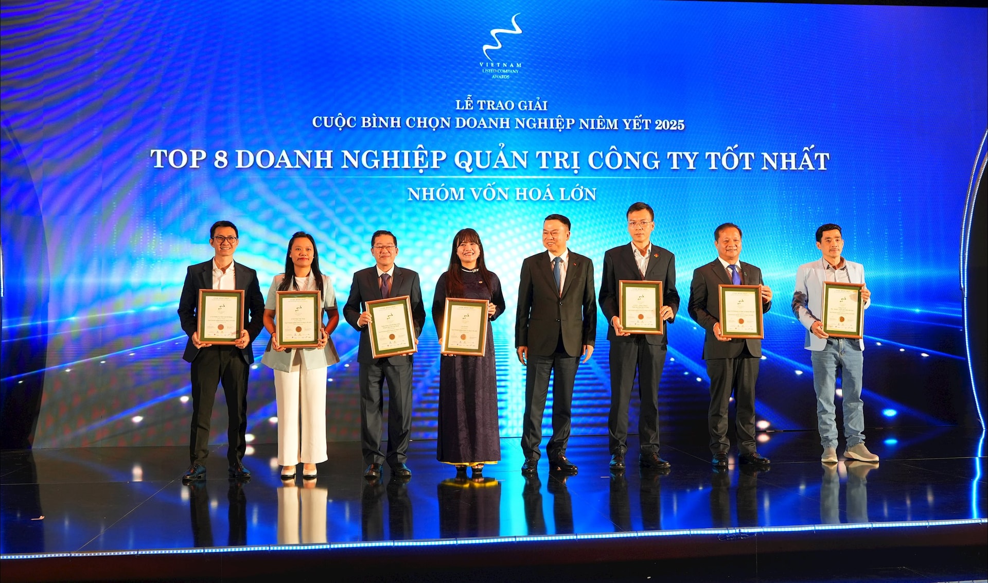 Tổng Công ty Phân bón Dầu khí Cà Mau thuộc Top 8 Doanh nghiệp Quản trị công ty tốt nhất