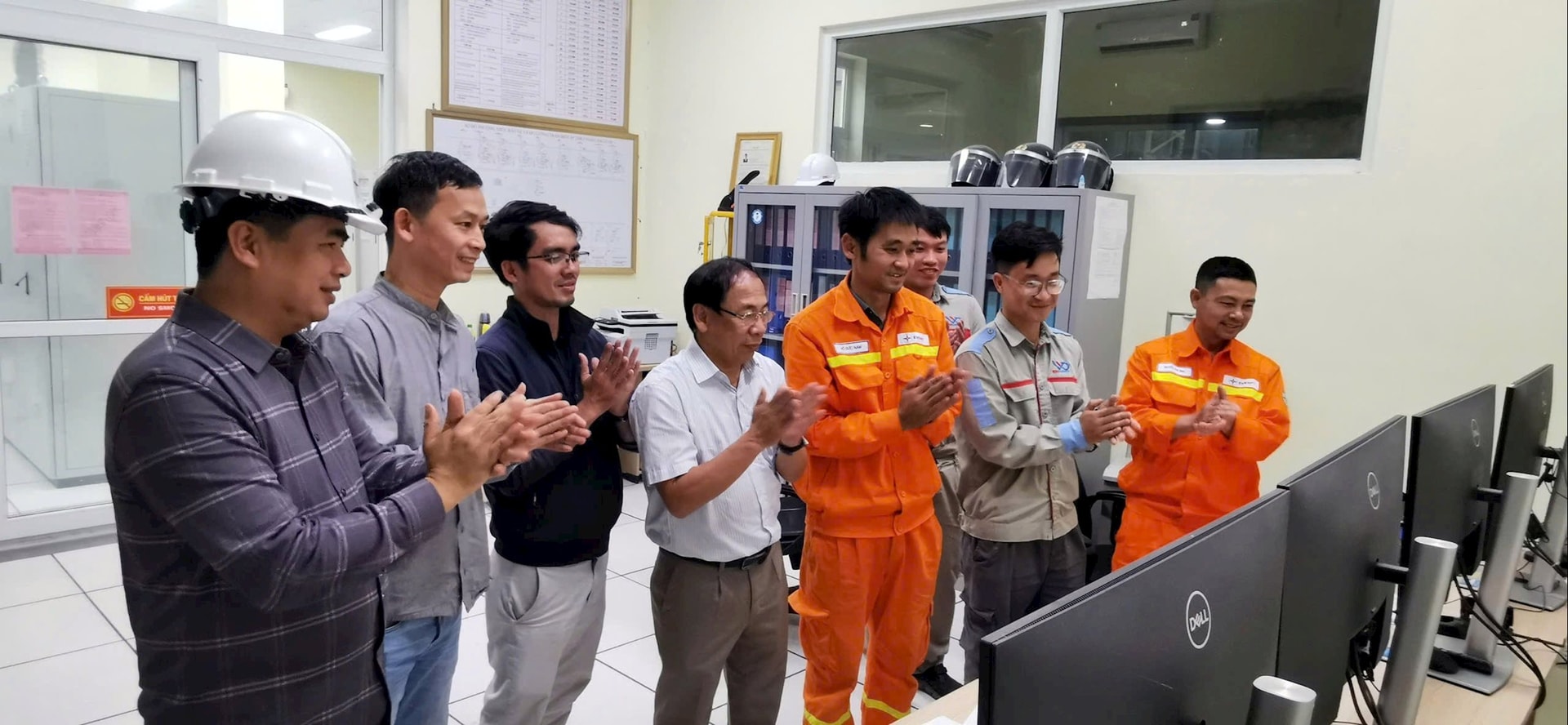 Đóng điện thành công máy biến áp thứ 2 tại Trạm biến áp 220kV Nam Cấm