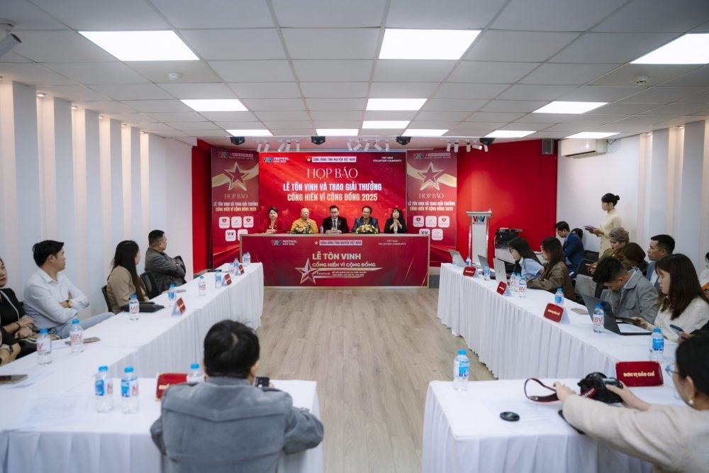 Tôn vinh những thủ lĩnh thiện nguyện tiêu biểu tại Giải thưởng “Cống hiến vì Cộng đồng” 2025 Tôn vinh những thủ lĩnh thiện nguyện tiêu biểu tại Giải thưởng “Cống hiến vì Cộng đồng” 2025