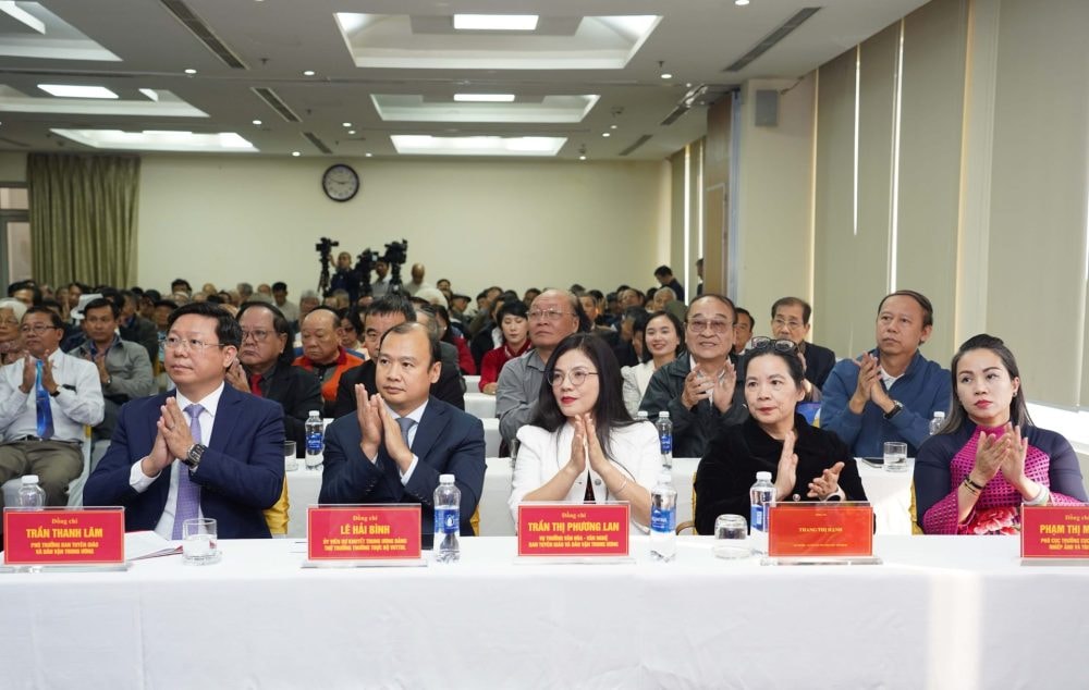 Hội Nghệ sĩ Nhiếp ảnh Việt Nam hành trình 60 năm đồng hành cùng đất nước