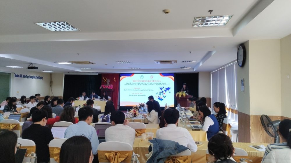 Phát huy vai trò của phụ nữ trong thời đại chuyển đổi số Phát huy vai trò của phụ nữ trong thời đại chuyển đổi số