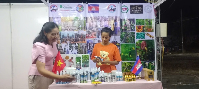 gen-n-DN campuchia tai hoi cho giao thuong