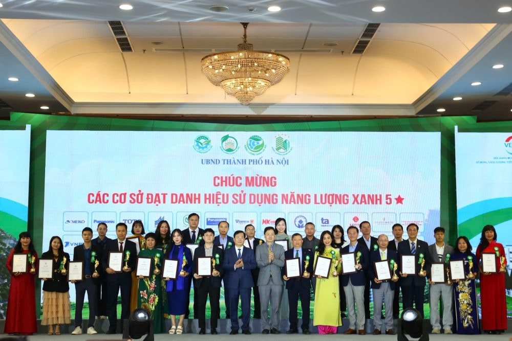 Hà Nội tôn vinh 87 cơ sở, công trình đạt danh hiệu Năng lượng Xanh năm 2025