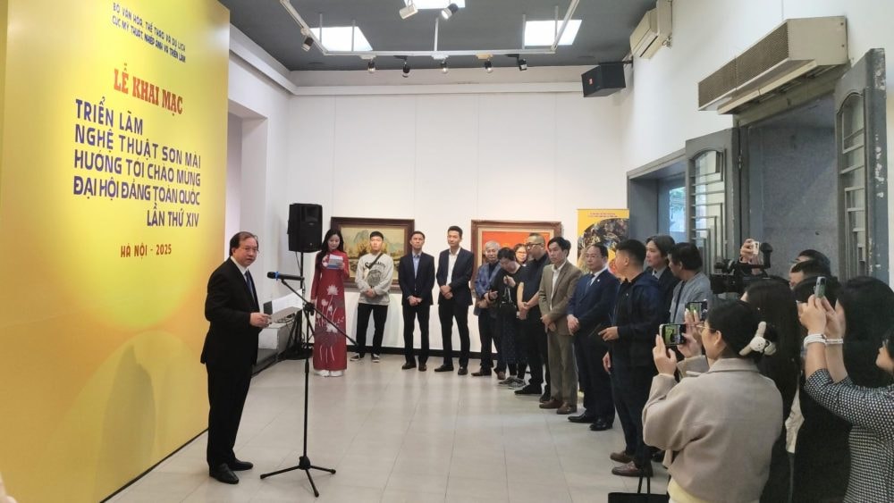 Khai mạc Triển lãm nghệ thuật sơn mài hướng tới chào mừng Đại hội Đảng toàn quốc lần thứ XIV